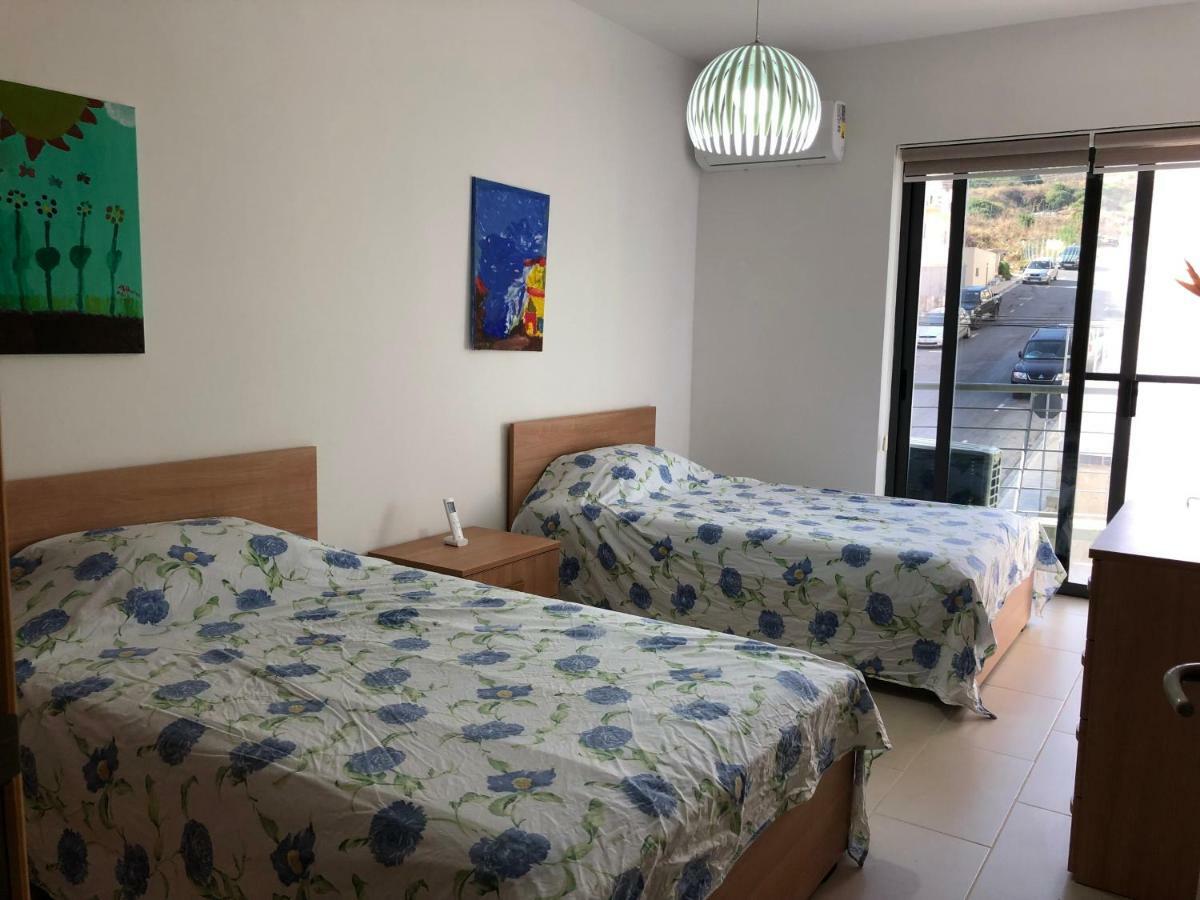 Modern Apartment With Sea View Mellieha Bagian luar foto